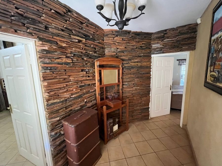 3 Bedroom Property for Sale in Zeerust North West